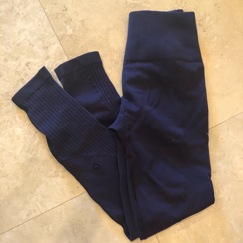 Lululemon Flow And Go Tight - image 1